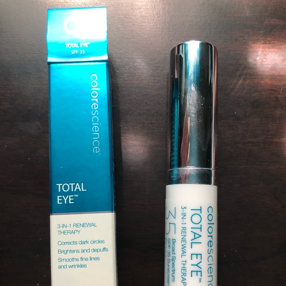 colorescience TOTAL EYE     3-in-1 renewal therapy